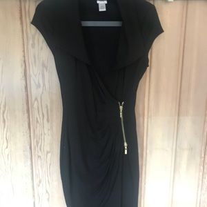 Cache dress with gold zipper